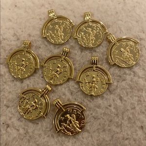 DIY Pendant for Necklaces and Bracelets